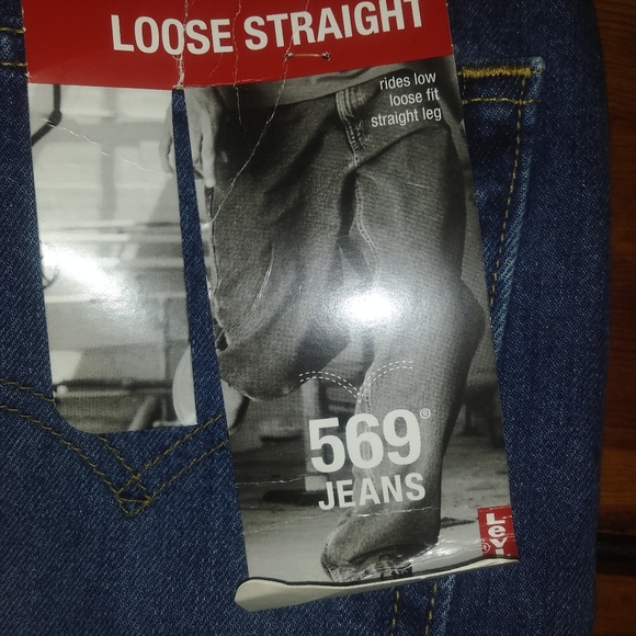 569 Levi's - Picture 2 of 4